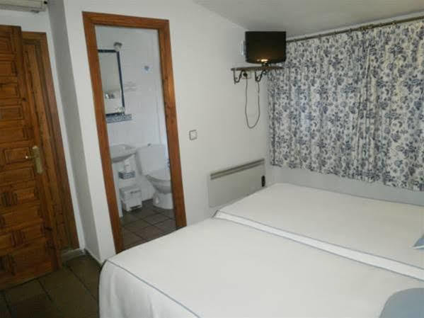 Hostal La Posada De Zocodover Toledo Zewnętrze zdjęcie